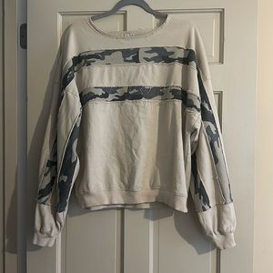 Oli & Hali Wide Sleeve Sweatshirt